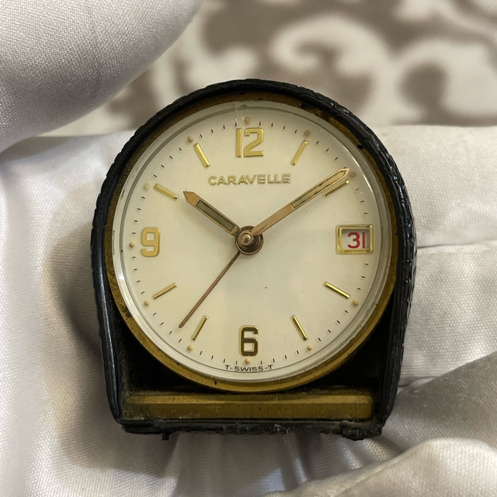 CARAVELLE SWISS M5 7 JEWELS WINDUP NIGHT STAND TRAVELER LEVER ALARM CLOCK BULOVA